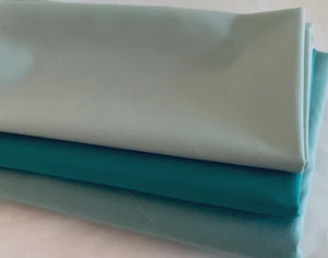 Menge 3 Stück Baumwolle Quilten Stoff: Hell Mittel Dunkelgrün 5 Yards - Bild 1 von 3
