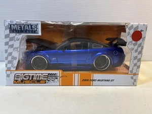 Ford Mustag GT 2006 diecast a escala 1/24 de Jada - Imagen 1 de 7