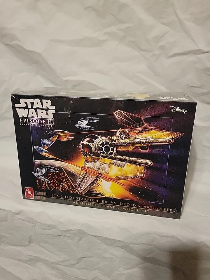 AMT MODEL KIT ETA 2 JEDI & DROID STARFIGHTERS SET STAR WARS 1/48  AMT1436 Sealed - Image 1 of 3