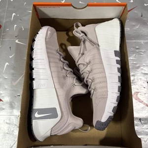 Size 10 - Nike Free Metcon 6 Platinum Violet Women FJ7126-002 - Picture 1 of 9