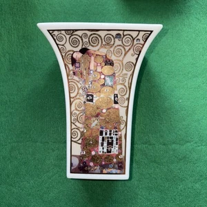Goebel Artis Orbis Gustav Klimt The Kiss Vase - Picture 1 of 19