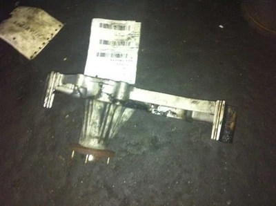 BOMBA DE REFRIGERANTE COMPATIBLE CON 96-99 PATHFINDER  Foto 1 de 4