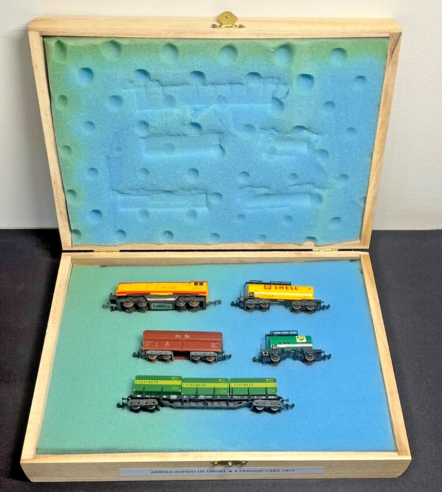 N Scale Arnold 1972 Rapido Diesel Locomotive and 4 Freight Cars Custom Wood Case - Image 1 of 4