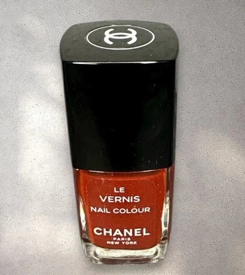 Esmalte de uñas Chanel “Nirvana” súper raro de colección .44 fl oz Foto 1 de 3