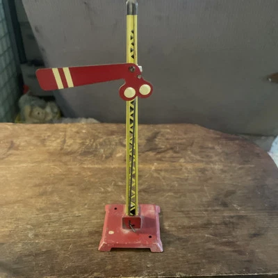 PREWAR VINTAGE TIN  1 ARM SEMAPHORE 8.5" TALL STANDARD GAUGE - Image 1 of 2