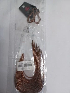 Collar y Pendientes Paparazzi - Reina Pasarela - Cobre - Cuentas Semilla - Flotante - Imagen 1 de 6