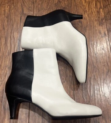 Botinhas Alfani Hariss femininas tamanho 7,5 couro preto branco degrau flexível fada caprichosa - Imagem 1 de 4