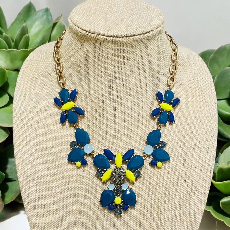 "Gargantilla con cuentas de cristal azul amarillo con flores J Crew 17""" Foto 1 de 4