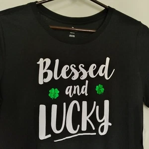 St. Patricks Day Lucky Clover Short Sleeve T Shirt, Size M8/10 503 - Picture 1 of 8