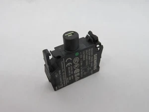 Siemens 3SU1401-1BH40-1AA0 Green LED Light Module 24-240VAC/DC 50Hz USED - Picture 1 of 2