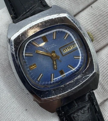 Vintage USSR Soviet Era Mechanical Watch RAKETA Rakieta CAL.2628.H Blue Dial - Image 1 of 4