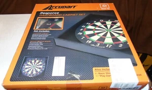 Accudart RESPONSE Stahlspitze SISAL Dartscheibe Spiel Schrank Set NEU VERSIEGELTE BOX 18" - Bild 1 von 4