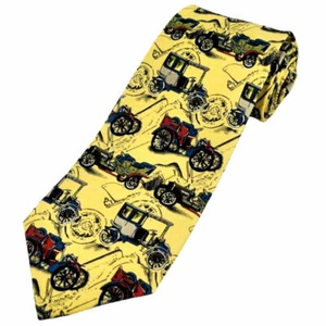 THE TIE STUDIO - Classic Cars on Black Men's Novelty Tie - Picture 1 of 3