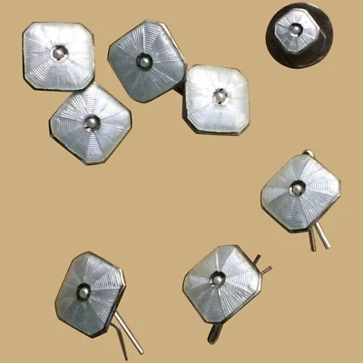 Антикварный набор запонок из стерлингового, гильошированного и семенного жемчуга в оригинальной коробке - Изображение 1 из 4