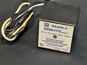 SQUARE D ~ SDSA1175 SERIES 001 ~ SECONDARY SURGE ARRESTER - Picture 1 of 5