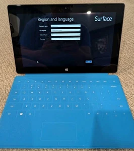 Microsoft Surface Windows RT - Model 1516  - 32GB Quad Core 1.3ghz  - Picture 1 of 13