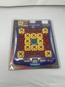 VINTAGE ELECTRONIC TIC TAC TOTAL BY TIGER ELECTRONICS with Instruction Manual - Picture 1 of 2
