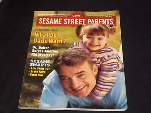 2000 JUNE SESAME STREET PARENTS MAGAZINE - WHAT DADS WANT COVER - E 824 - Picture 1 of 2