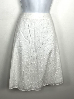 Context Petite Skirt Sz 10P White Eyelet Knee Length A Line Summer New - Image 1 of 4