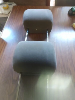 Reposacabezas asiento delantero Toyota Camry, 2003/2006 OEM gris claro Foto 1 de 4