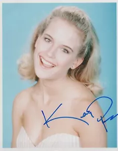 Kelly Preston signed 8x10 photo in-person - Picture 1 of 1
