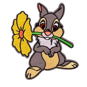 Parche bordado de personajes de dibujos animados Bambi Thumper de 3 pulgadas de alto - Imagen 1 de 1