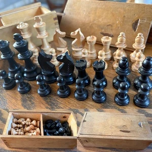 Antique Wooden Chess set, 1920s, boxed, smaller size Staunton, Black and White - Picture 1 of 16