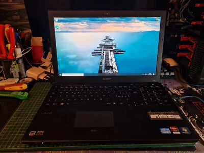 Computer Notebook Portatile Sony Vaio PCG-41414M i7-2640m 4GB 500GB 13,3" - Immagine 1 di 4