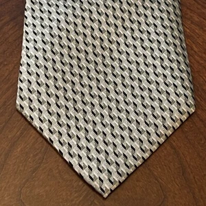 Arrow Green 100% Silk Men’s Neck Tie Made In China - Picture 1 of 9