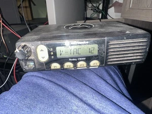 Motorola Radius CM300 146-174 MHz 25w VHF Two Way Radio W Mic AAM50KNF9AA1AN - Zdjęcie 1 z 4