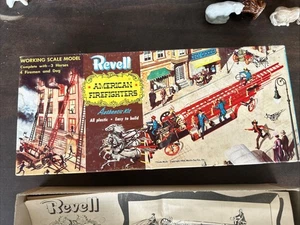 ❤️🔥🔥Revell American Firefighters authentic kit box and instructions only - Picture 1 of 3