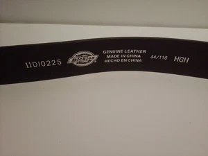 Herren Dickies Echtleder Gürtel Größe 44 schwarz silberne Schnalle - Bild 1 von 3