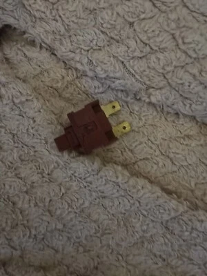 Dyson dc07 clutched version vacuum cleaner part - Power Switch  - Image 1 of 3