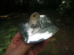 1980's Suzuki GS850G OEM Fuel Tank Locking Gas Cap and Key - Picture 1 of 6