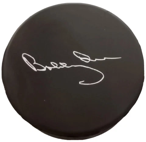 BOBBY ORR STAMPED ON SIG! VENTURE 🏁 CHEVROLET SPONSOR VINTAGE VICEROY PUCK 🇨🇦 Cover