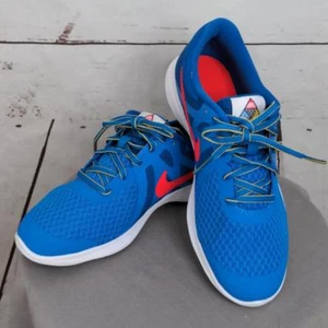 Nike Revolution 4 Youth Sneakers 5.5 or Women's 6.5 Bright Blue - Picture 1 of 15