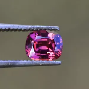 0.87 Ct Loose Pink Rhodolite Garnet Natural Untreated VVS Sri Lankan Gemstone - Picture 1 of 5