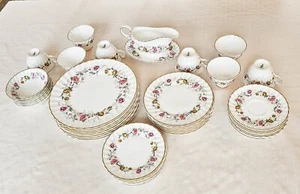 Royal Doulton Rosell H4976 ELECCIÓN; Platos, Cuencos Tazas y Platillos, Salsa - Imagen 1 de 36