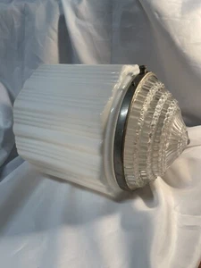 Ciondolo SkyScraper Vetro Opale Bianco Art Déco Lampada Paralume Con Fitter - Foto 1 di 5