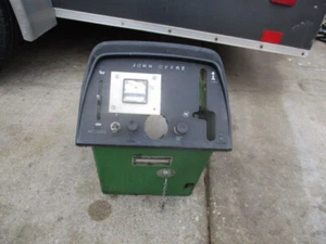 Tractor de césped John Deere 314 1980 - Pedestal delantero, interruptor de llave, estrangulador, acelerador - Imagen 1 de 3