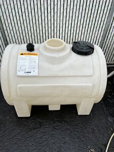 Snyder 110 gallon liquid storage tank 997176 pre owned was only used for water
