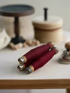 Primitive Everyday Christmas ONE pc 6.5" Burgundy Yarn on Wood Quill - Picture 1 of 3