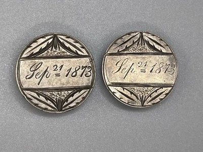 Lote 2 monedas de cuarto antiguas grabadas fechadas 1873 Love Token botón/gemelos de plata Foto 1 de 4