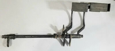 John Deere 430 brake pedal - Image 1 of 2