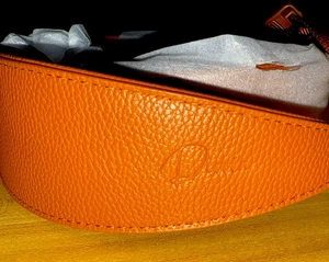 DIVVIA  BROWN BEAUTIFULLY ELEGANT SIMPLE LARGE  ARRO LEATHER CAMERA STRAP - Picture 1 of 8