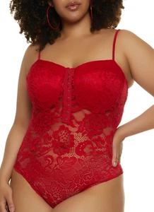 Body de espagueti con detalle de gancho y ojo de encaje rojo talla grande para mujer. Talla 1XL. - Imagen 1 de 3