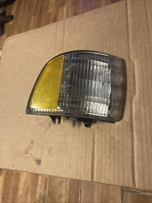 1994-2002 DODGE RAM 1500 2500 3500 RH PASSENGER TURN SIGNAL LIGHT OEM 5505472 - Image 1 of 4