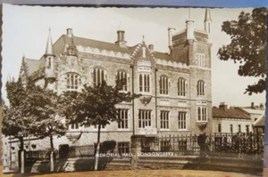 PC RPPC Irlandés Aprendiz Niños SALA CONMEMORATIVA Londonderry Derry Irlanda del Norte - Imagen 1 de 2