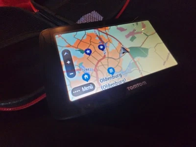 TomTom GO Essential 5 Zoll Navigationsgerät - Schwarz  - Bild 1 von 4
