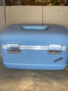 Vintage Clean blue Neevel Cosmetic Case Train Case With mirror nice Condition - Picture 1 of 23